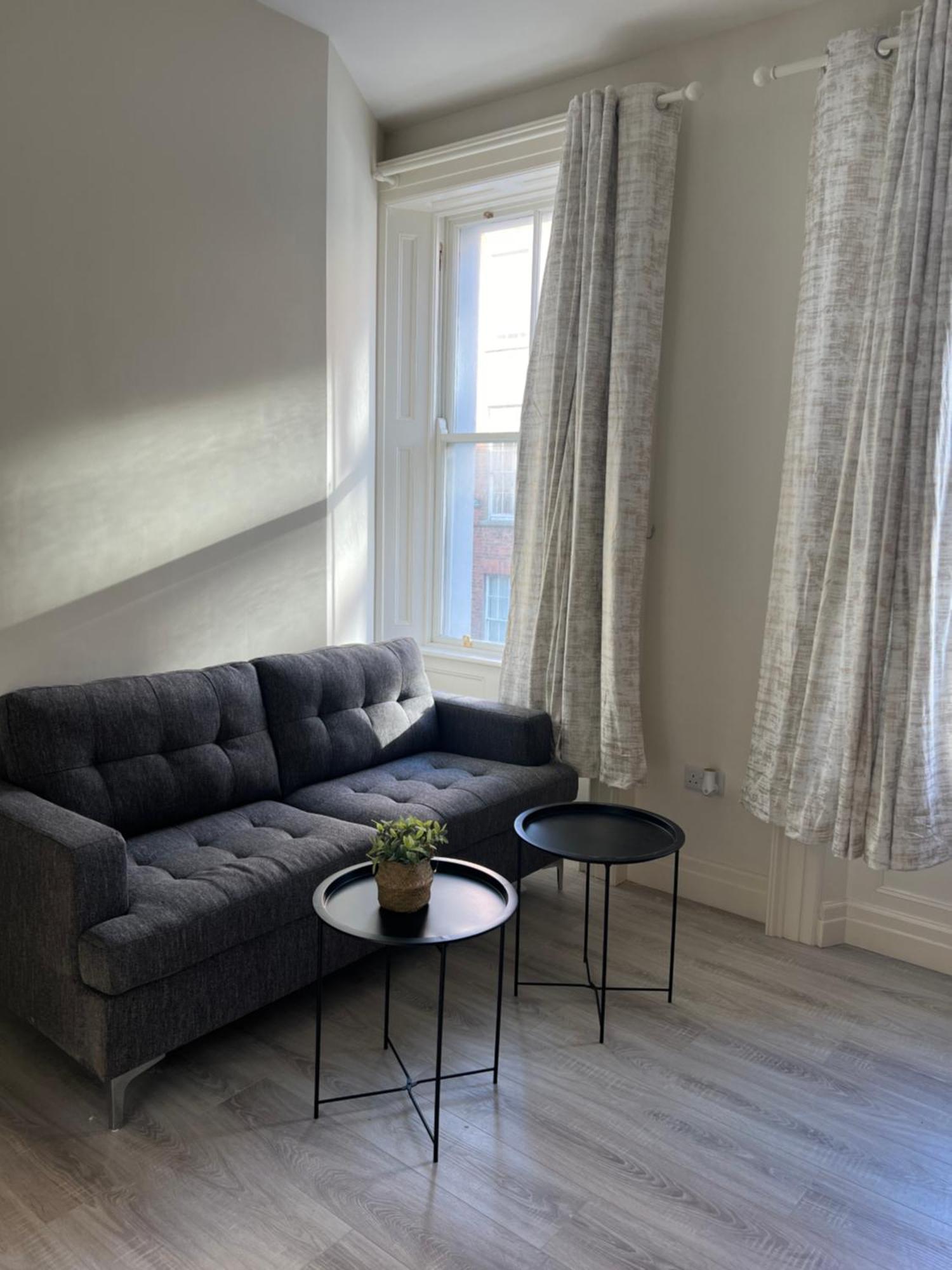 Spires Entire Appartement